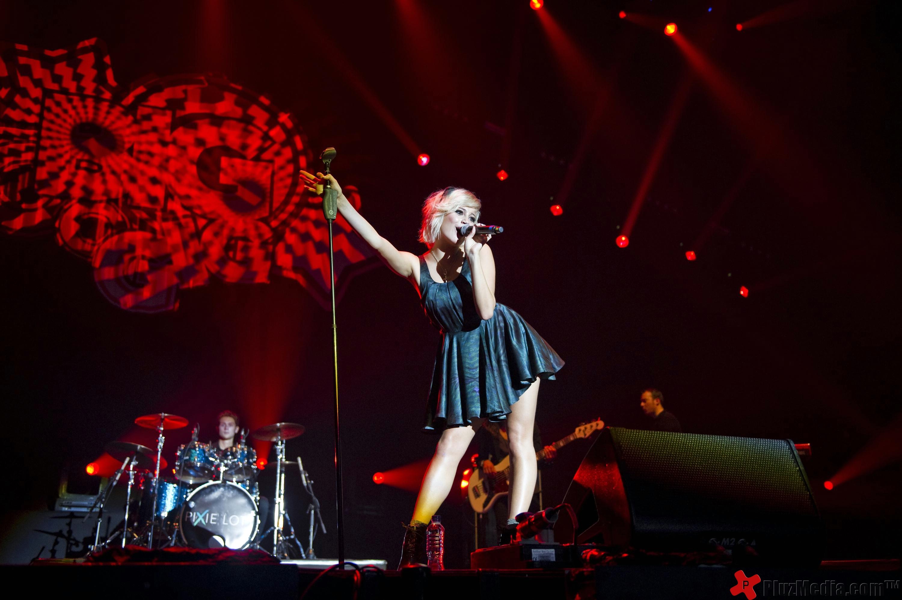 Pixie Lott performs live at GirlGuiding UK - Big Gig 2011 | Picture 92424